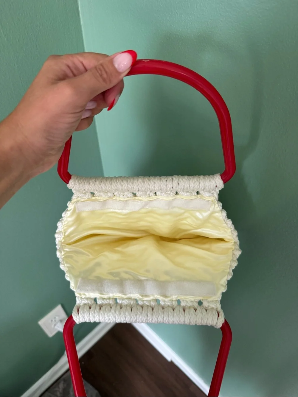 Vintage White Macrame purse